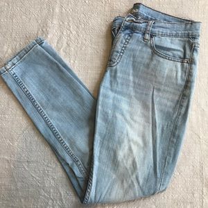 Urban Outfitters BDG Light Wash Mid Rise Jeans